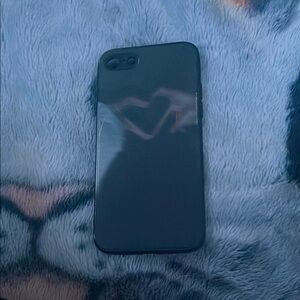 Cream and Black Minimalist Smartphone Case with Textured Grip